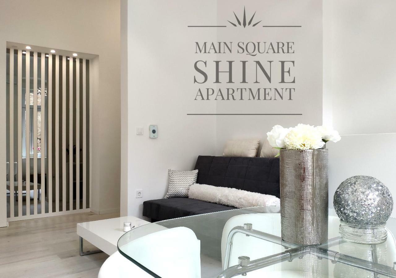 Luxurios And Historic Apartment "Shine" - Right On The Main Square Zagreb Buitenkant foto